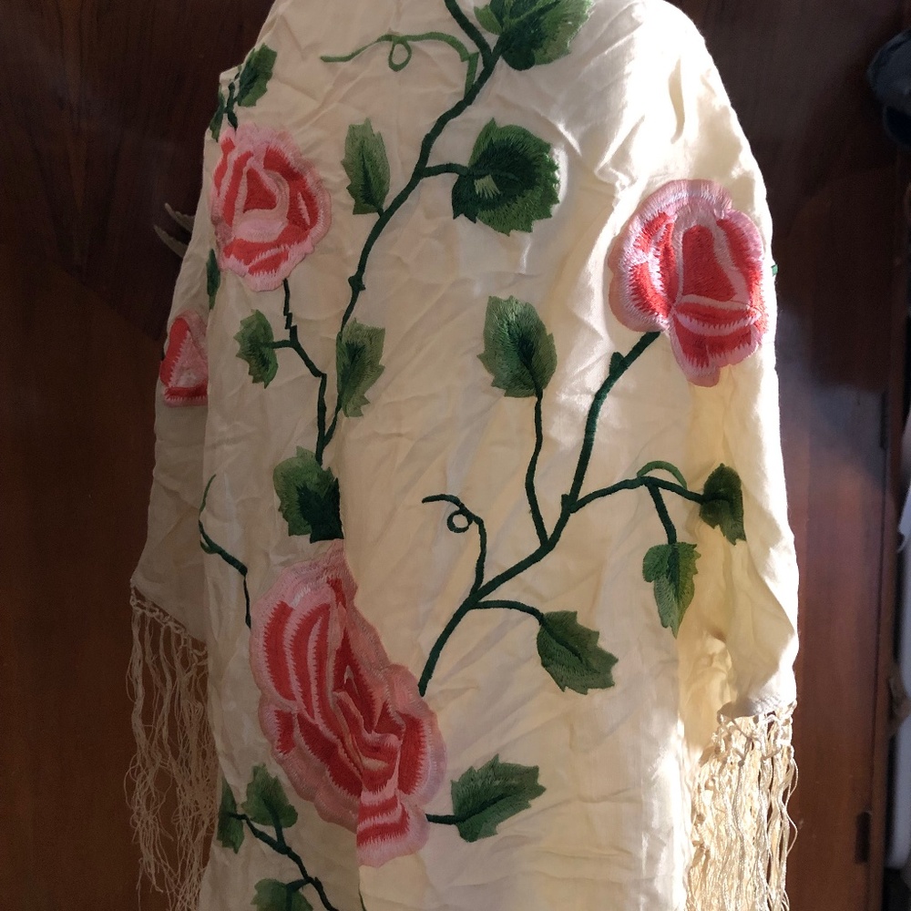 Ivory embroidered satin piano shawl